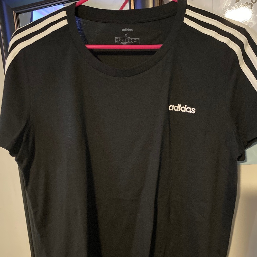 Adidas women tee
